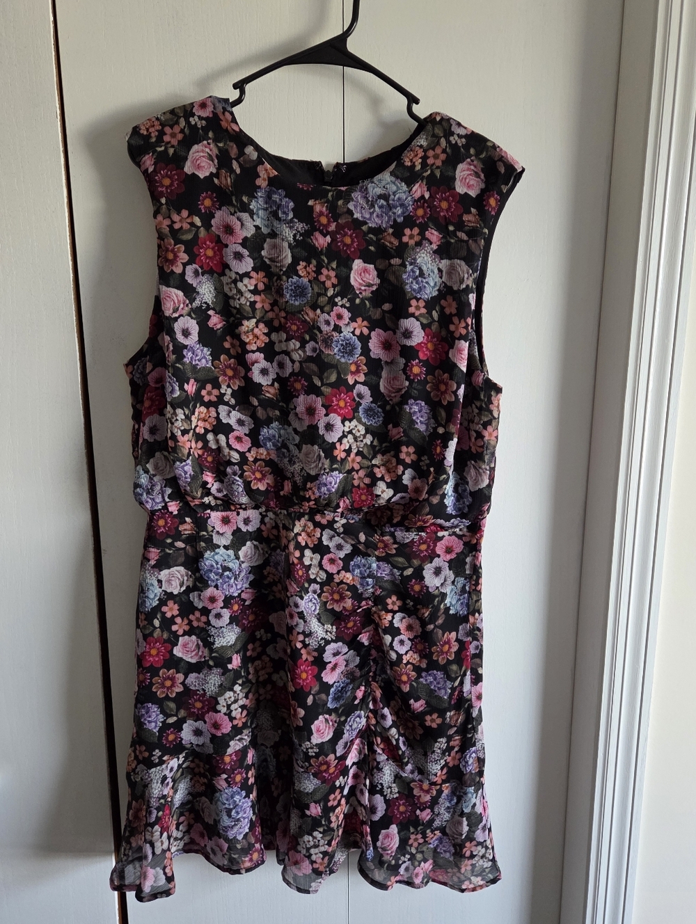 Black Floral Sleeveless Spring/Summer Dress